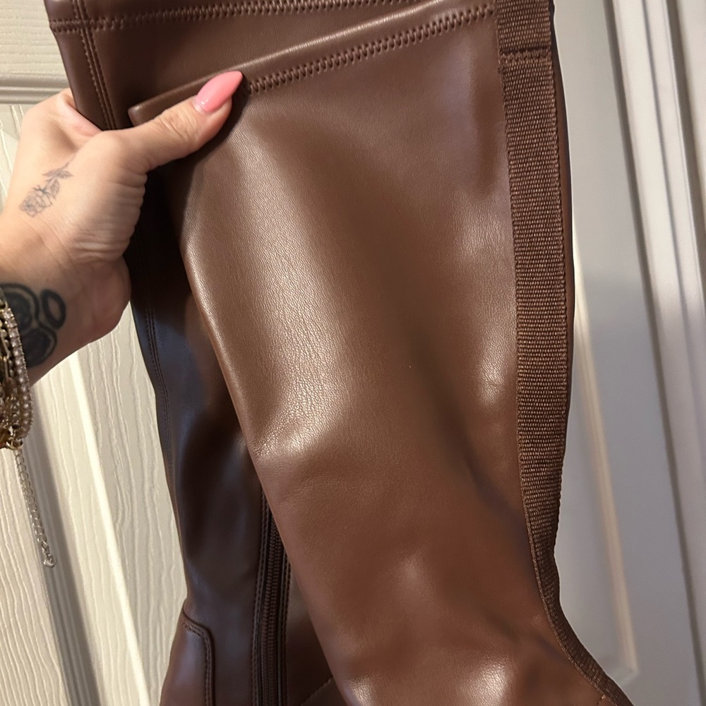 Never worn faux leather Brown Wedge Boots 7.5 - Picture 4 of 7